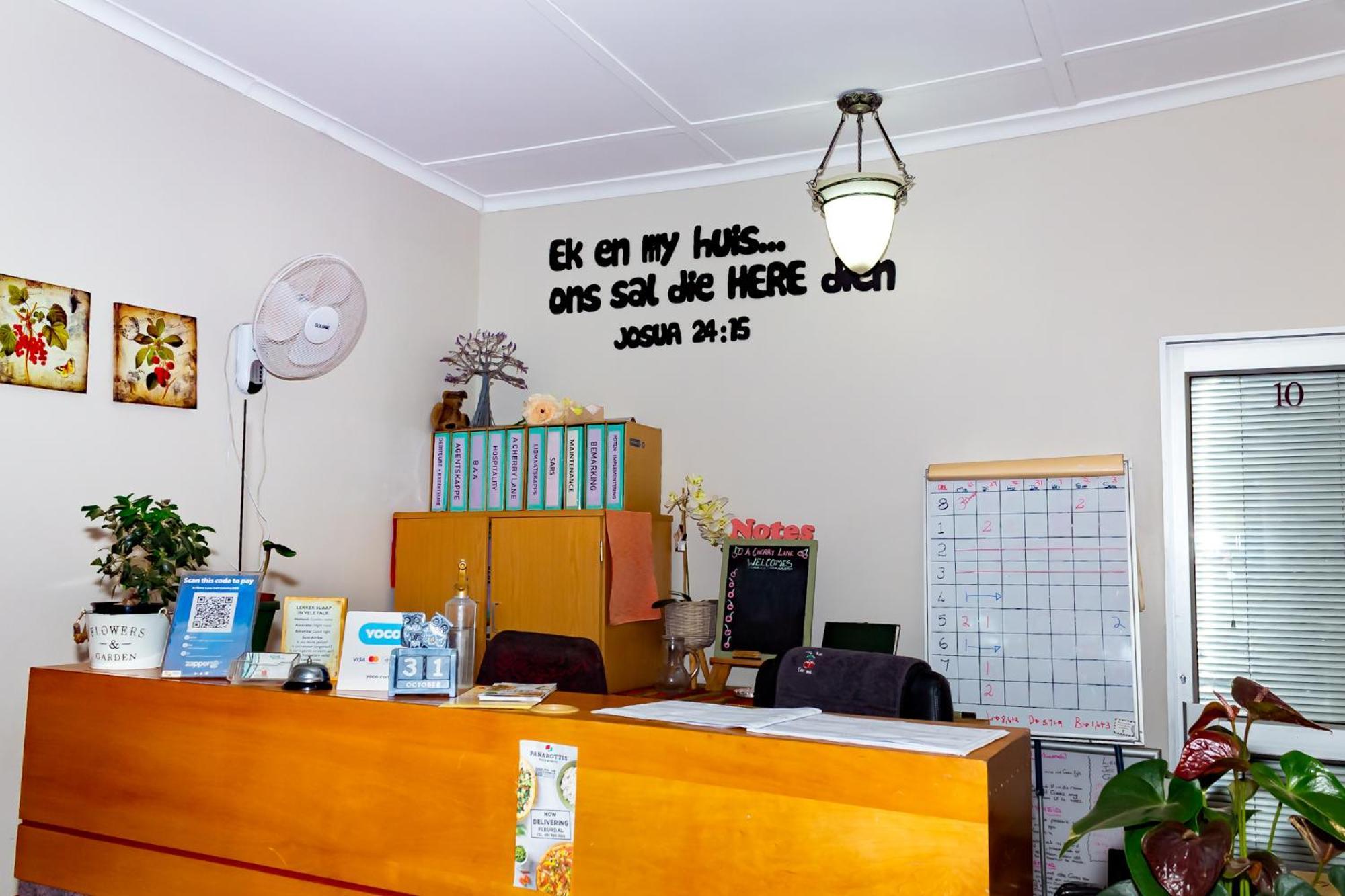 A Cherry Lane Self Catering And B&B Bloemfontein Buitenkant foto