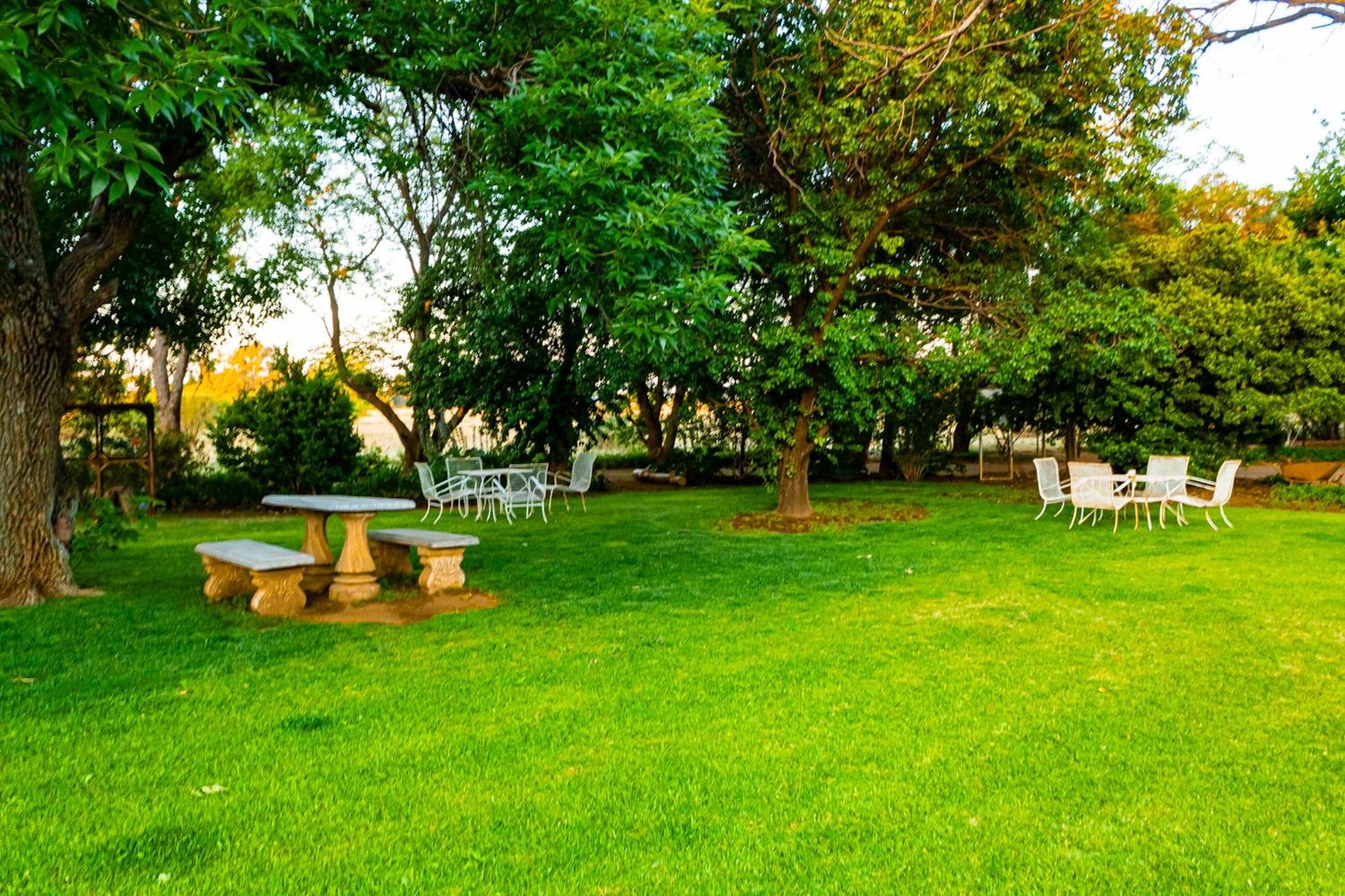 A Cherry Lane Self Catering And B&B Bloemfontein Buitenkant foto