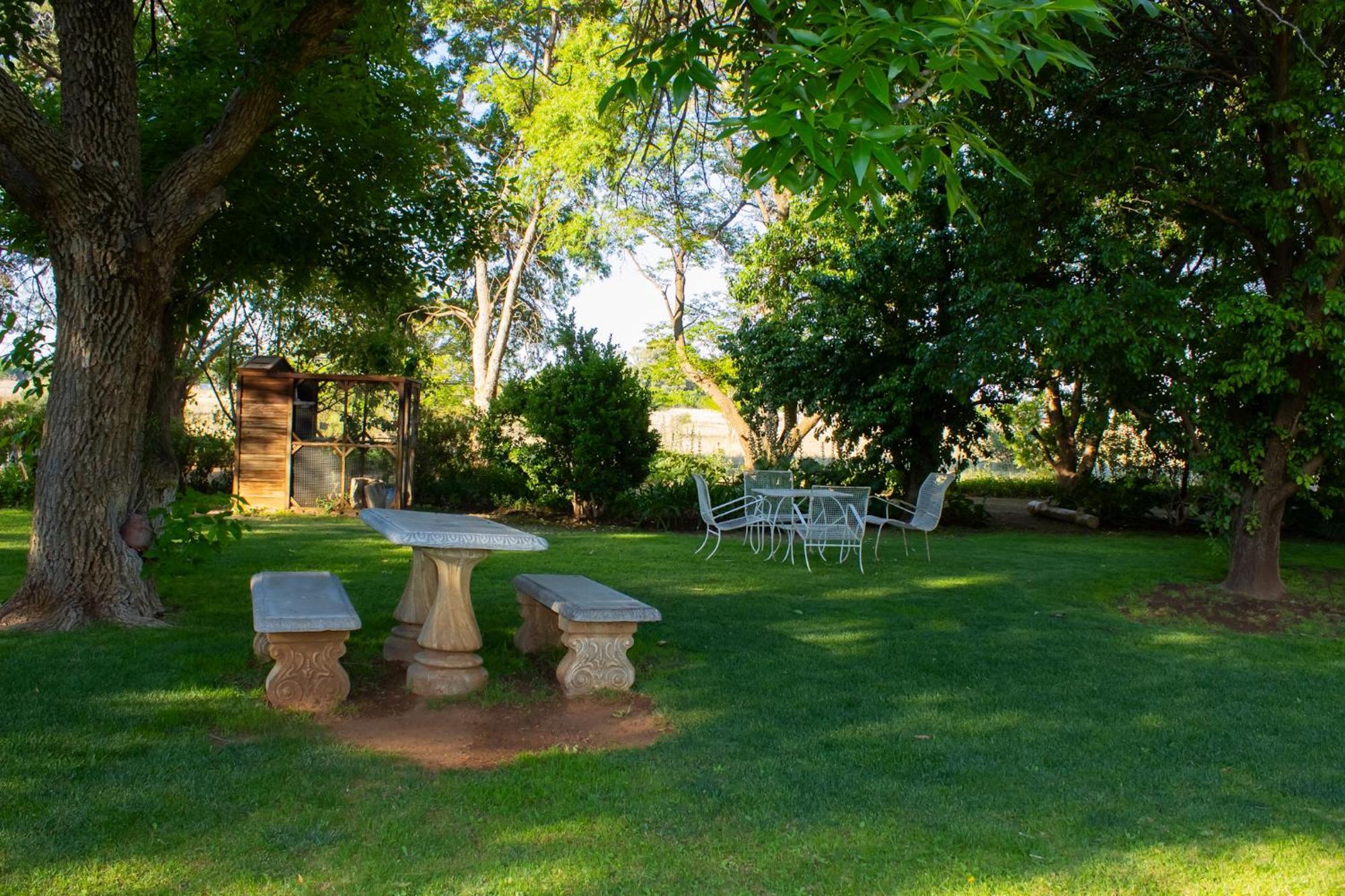A Cherry Lane Self Catering And B&B Bloemfontein Buitenkant foto
