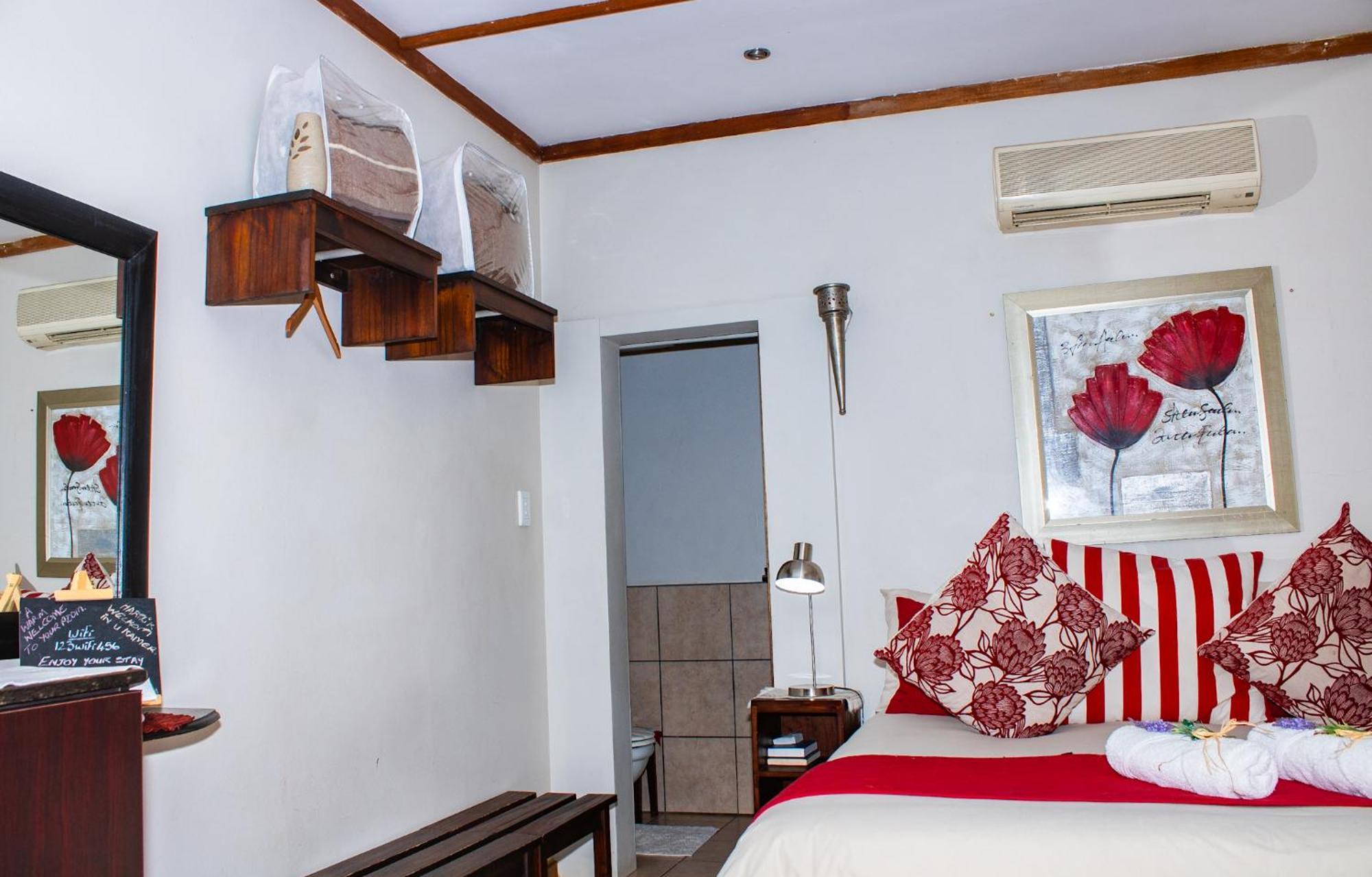 A Cherry Lane Self Catering And B&B Bloemfontein Buitenkant foto